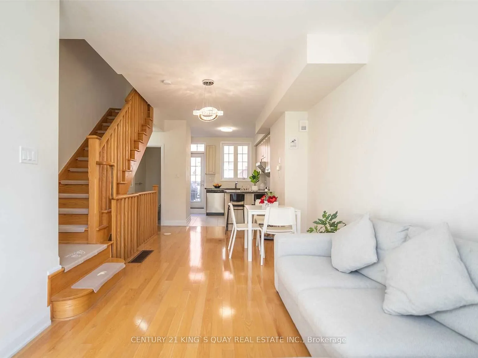 4 bed, $4,200 — Photo 4