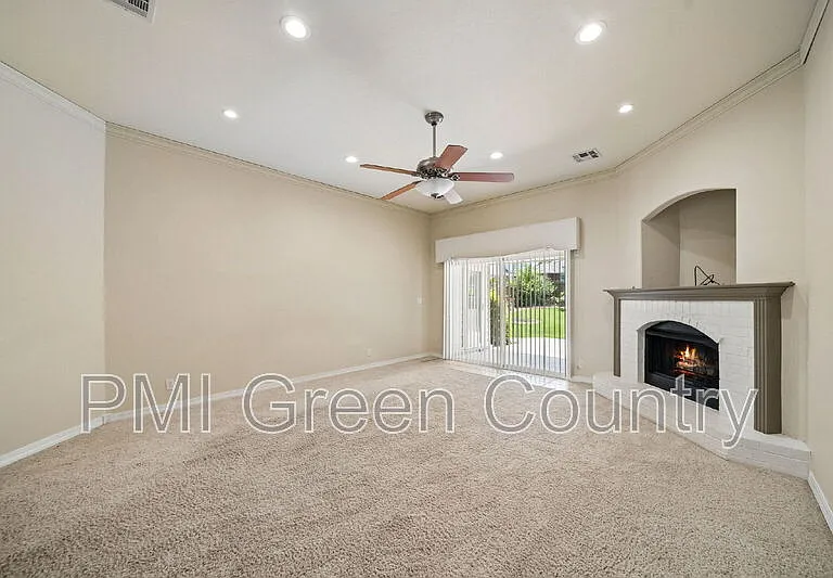 7305 E Indianola St — Photo 18