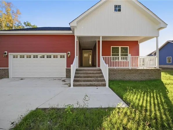 328 Bank St, Waverly, VA 23890