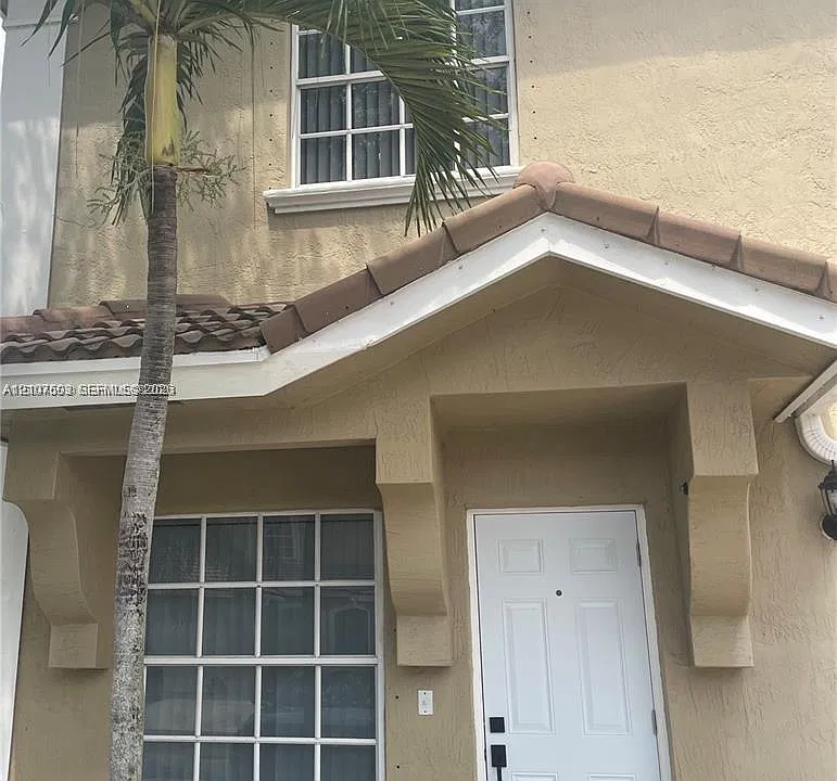 322 SW 120th Ave