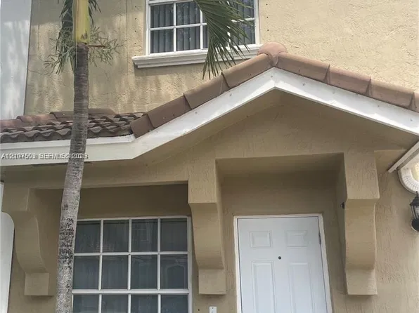 322 SW 120th Ave, Hollywood, FL 33025
