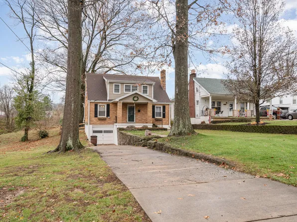 60 Eastern Ave, Elsmere, KY 41018