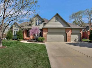 6718 W Garden Ridge Cir, Wichita, KS 67205