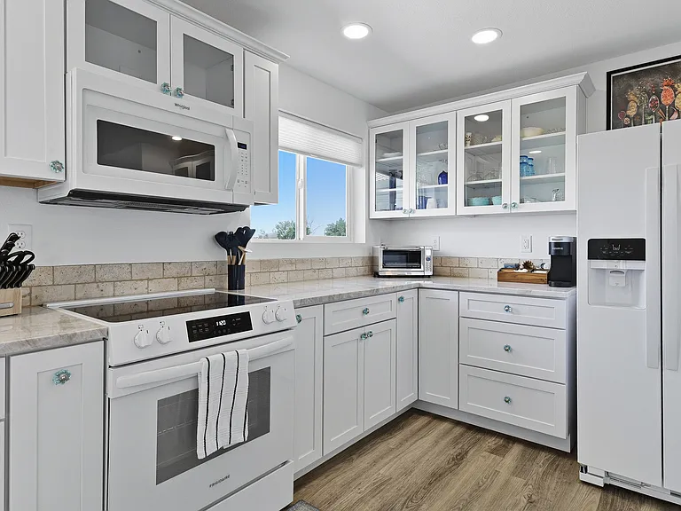 15185 Yotie Ct — Photo 12
