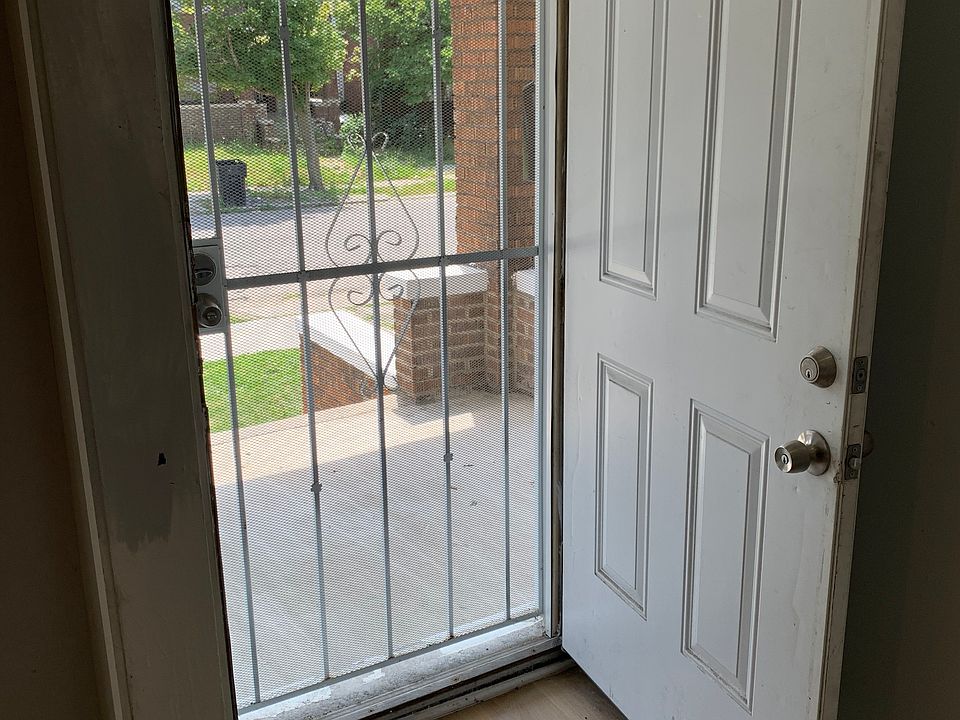 1st image of 3764 W Euclid St #1