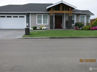 171 Royal Loop, Sequim, WA 98382