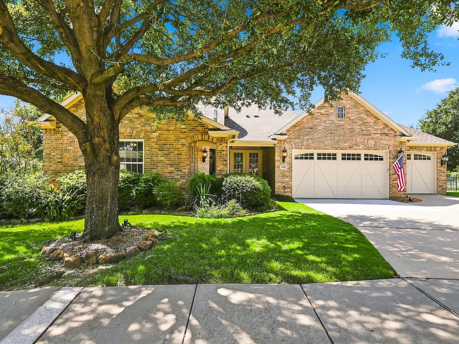 7061 Bay Hill Dr