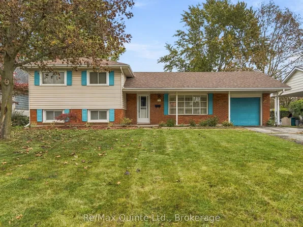 51 Keller Dr, Belleville, ON K8P 4B6