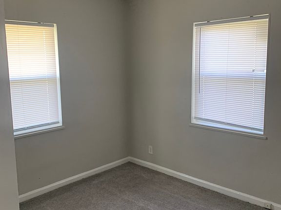 2nd image of 3519 Stanford Pl #3521