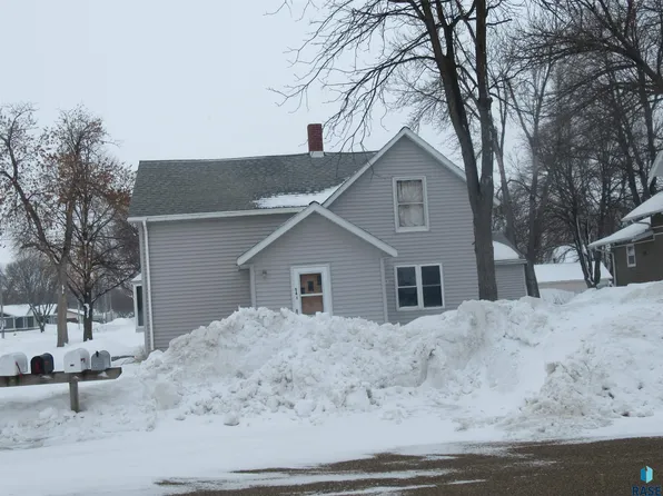 541 Mechanic St, Edgerton, MN 56128