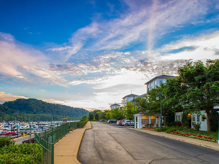The Docks Apartments and Townhomes — Photo 42