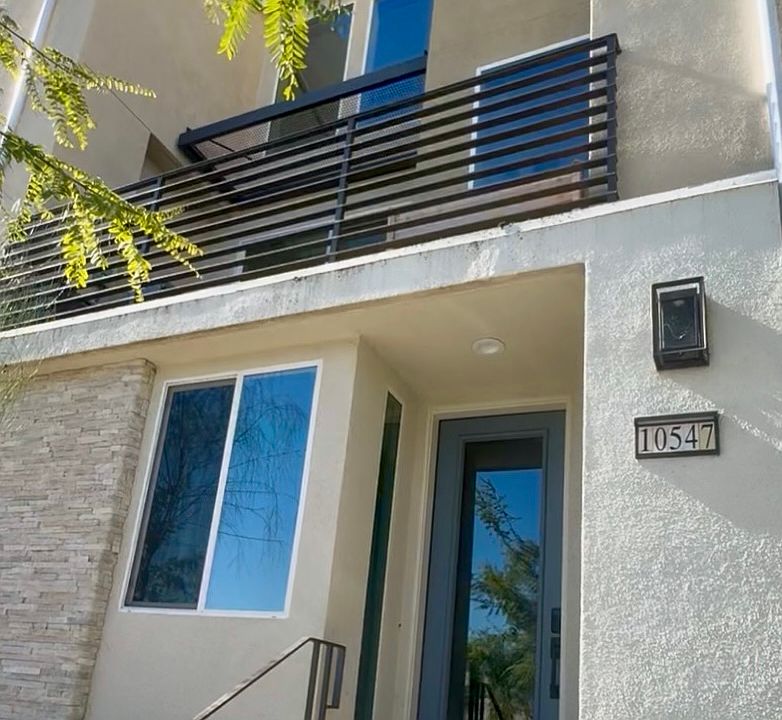 1st image of 10547 Coupland Way