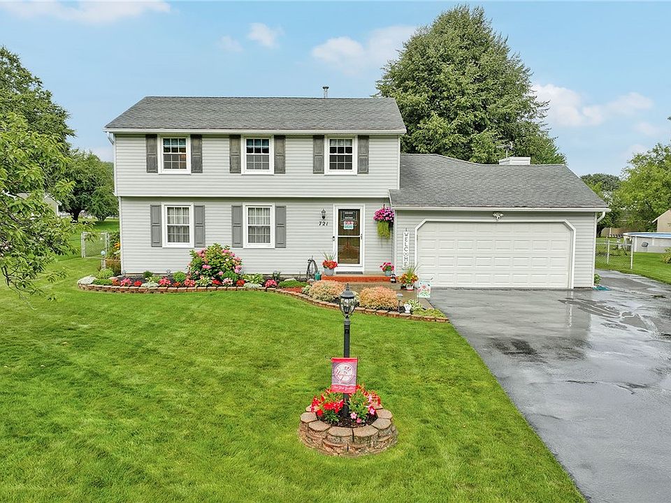 1st image of 721 Close Cir