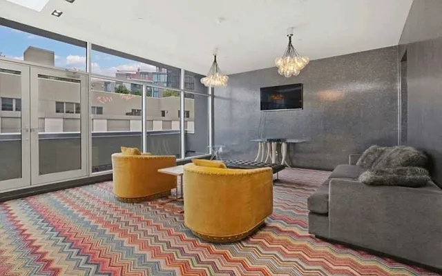 Rented by Carnegie Management Inc | media 8