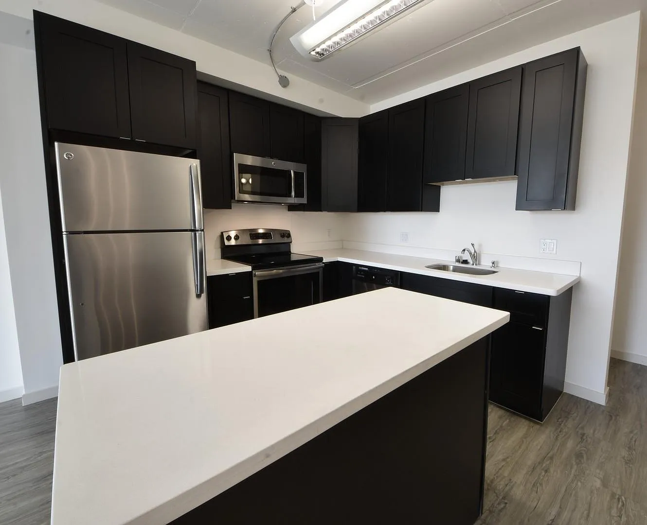 480 Potrero Ave — Photo 3