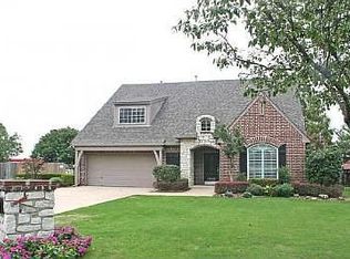 2905 E 101st Pl, Tulsa, OK 74137