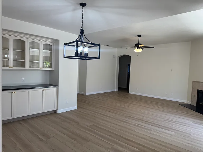 845 E Green Acres Dr — Photo 11