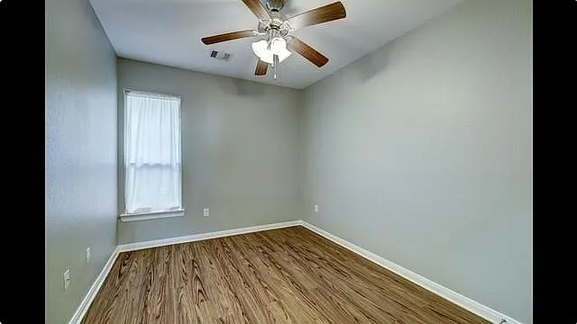 5215 Kingsbury St — Photo 13