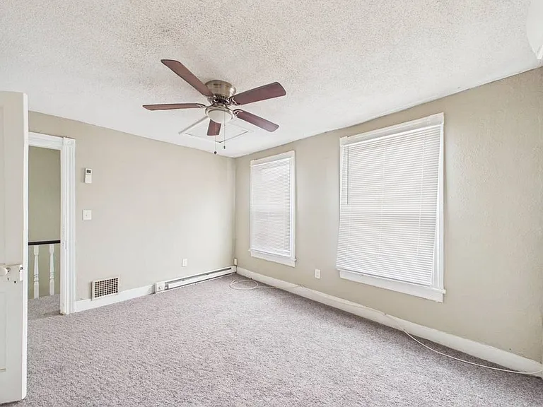 207 Wellford St — Photo 9