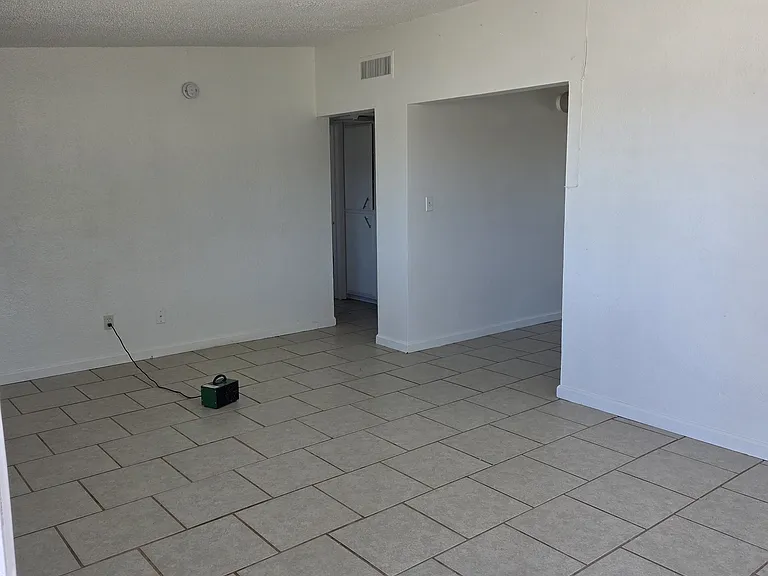 6032 Ocotillo Ave — Photo 12