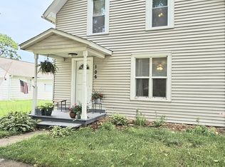 106 S Union St, Newark, IL 60541