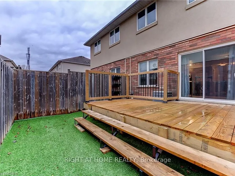 20 McConkey Cres #60 — Photo 19