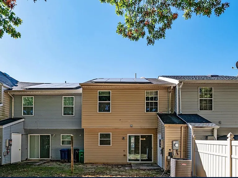 2431 W Rosecroft Village Cir — Photo 23
