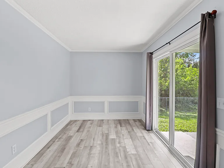 610 NW Billiar Ave — Photo 15