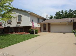 206 Suelynn Dr, Normal, IL 61761