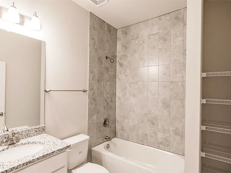 3603 NE 12th Ct — Photo 11