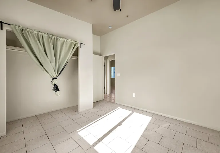 5869 S Figueroa St #D — Photo 7
