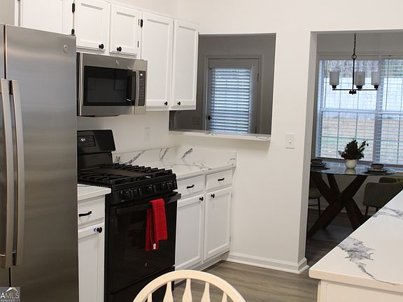 3rd image of 3389 Lochness Ln