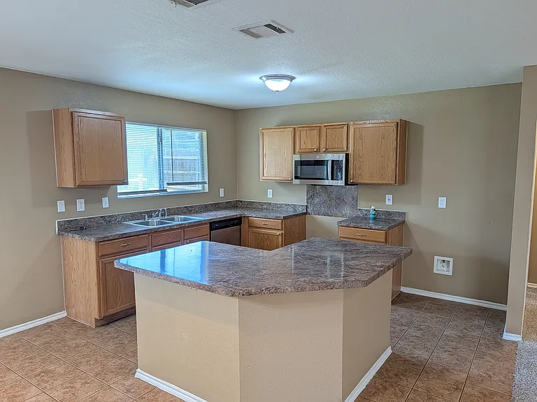 9949 Sparrow Hawk Ln — Photo 6