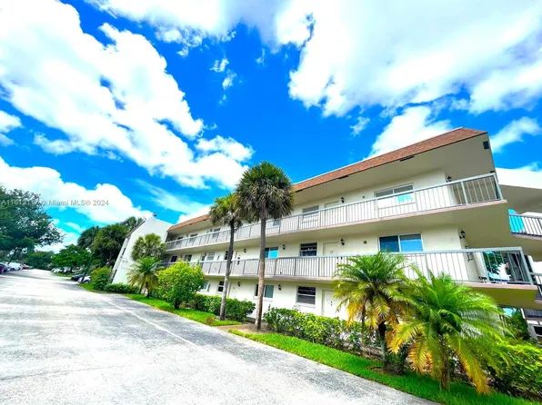 7500 NW 17th St APT 102, Plantation, FL 33313