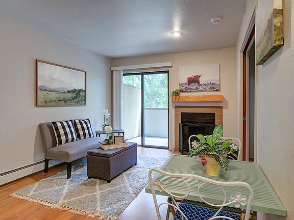 3rd image of 2711 Mapleton Ave #1