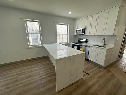 Rented by Onyx | media 11