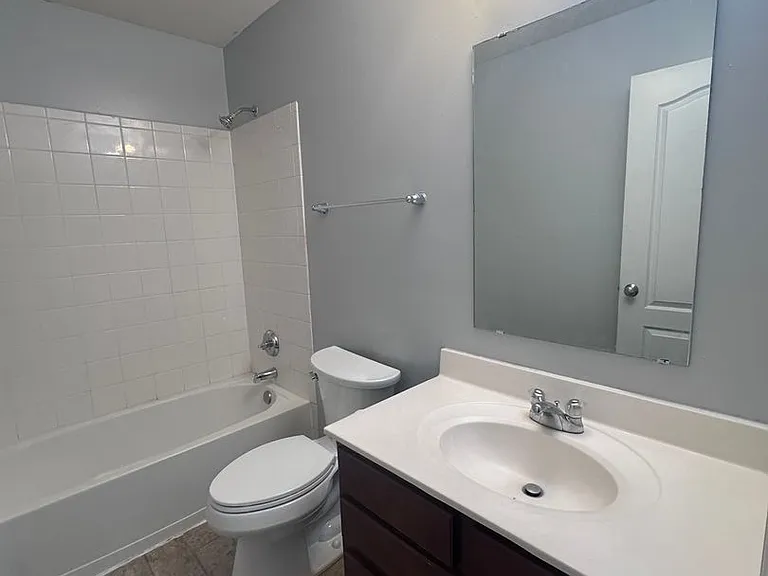 5519 Bannon Crossings Dr — Photo 15