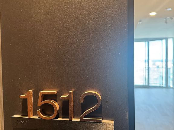 2nd image of 1 Fairview Rd E #1512