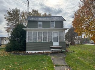 401 Robinson St, Earlville, IL 60518