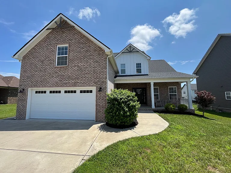 557 Dexter Dr — Photo 31