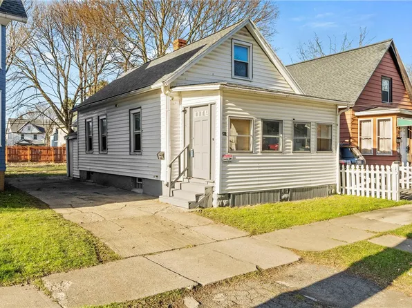 92 Avenue C, Rochester, NY 14621