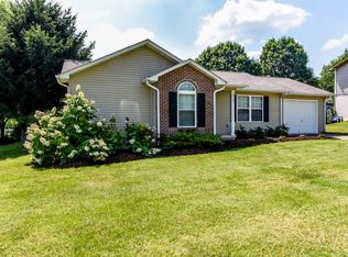 416 Danbury Ct, Maryville, TN 37804