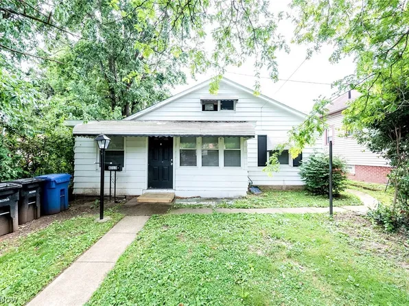 4313 W 52nd St, Cleveland, OH 44144