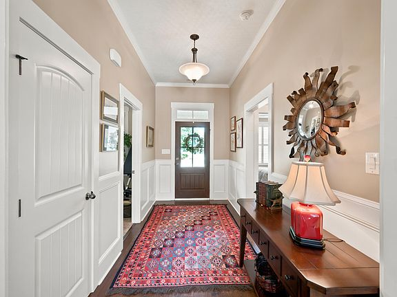2nd image of 234 Pinckney Pl