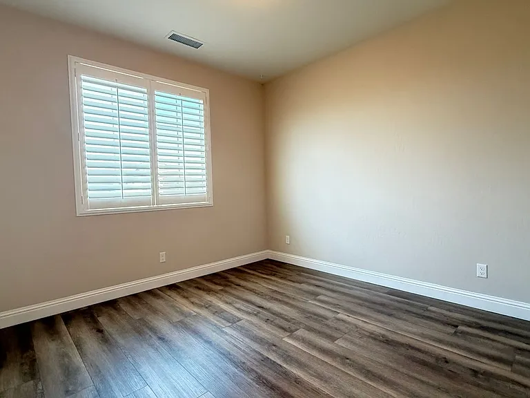 1821 W Corvina Ave — Photo 23