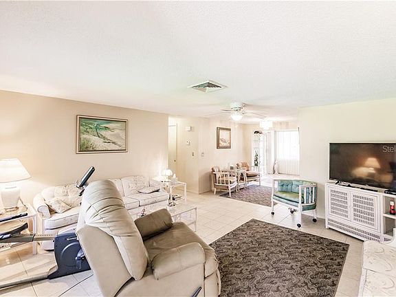 5th image of 168 E Baffin Dr