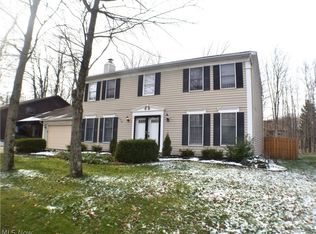 19114 Misty Lake Dr, Strongsville, OH
