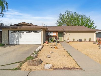 947 E Ciinamon Drive, Lemoore, CA, 93245