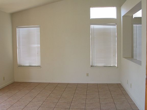 5th image of 9862 N Ferrel Ct