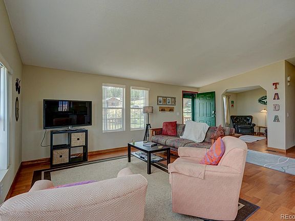 5th image of 214-220 Elm St